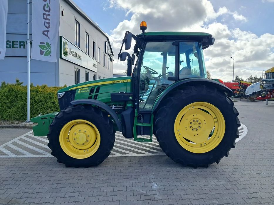 John Deere 5090M  John Deere 5090M, krajowy, 3600 mth!