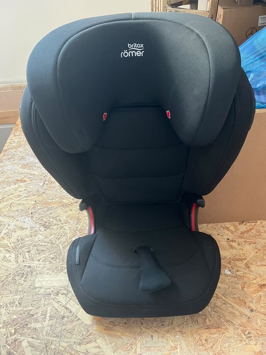 Fotelik samochodowy Britax Römer Kidfix III M (15–36 kg) – Cosmos Black