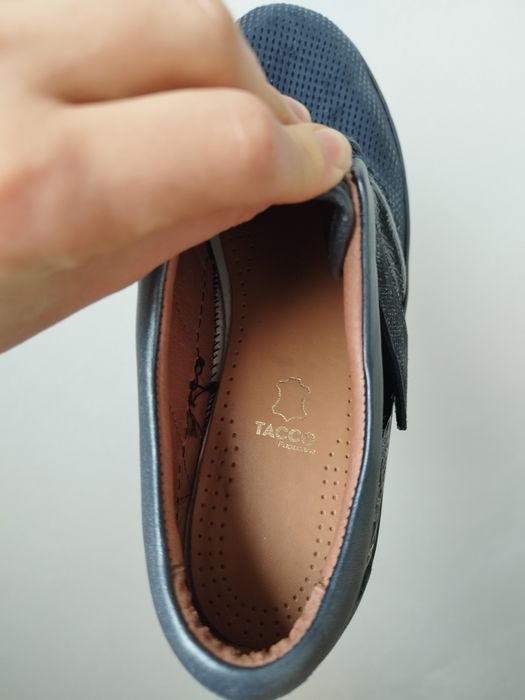 Buty damskie skórzane nowe tacco
