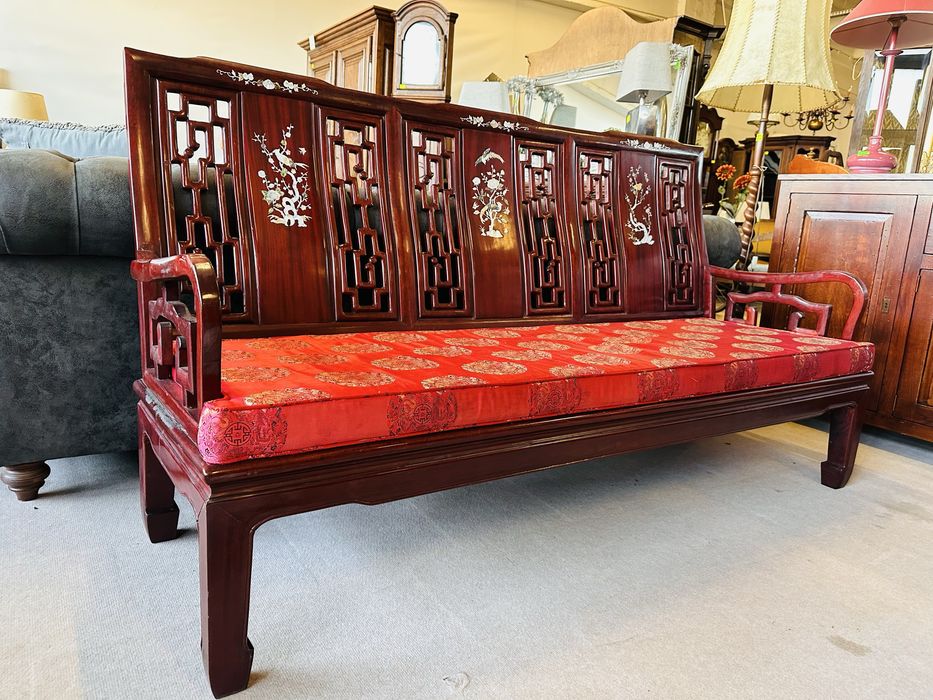 Niepowtarzalny, orientalny komplet 3+1+1+ława z masą perłową :)