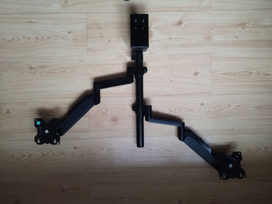 Regulowany uchwyt do biurka na 2 monitory