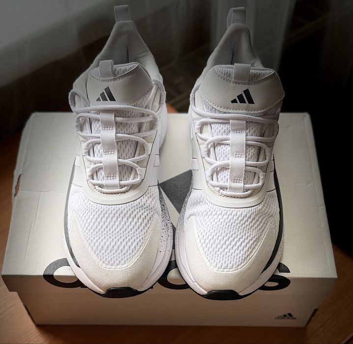 Кросівки adidas alpharesponse  41,5 розмір