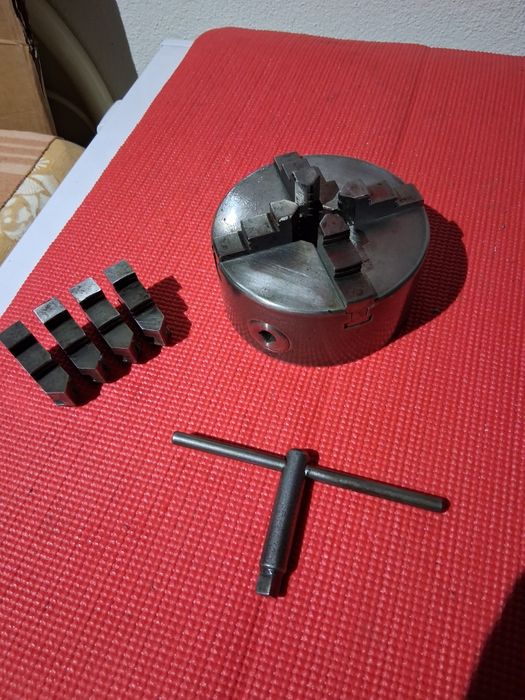 Buxa de torno mecanico 4 grampos 130mm