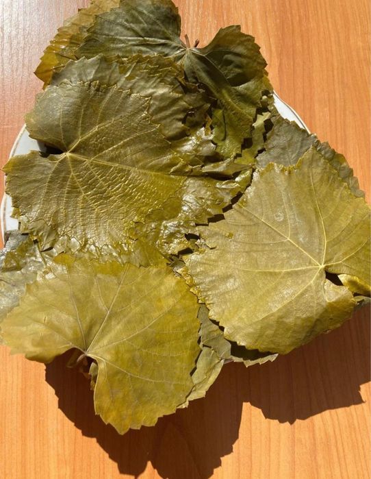 Виноградные  листья ( развес , банки 0,5 )