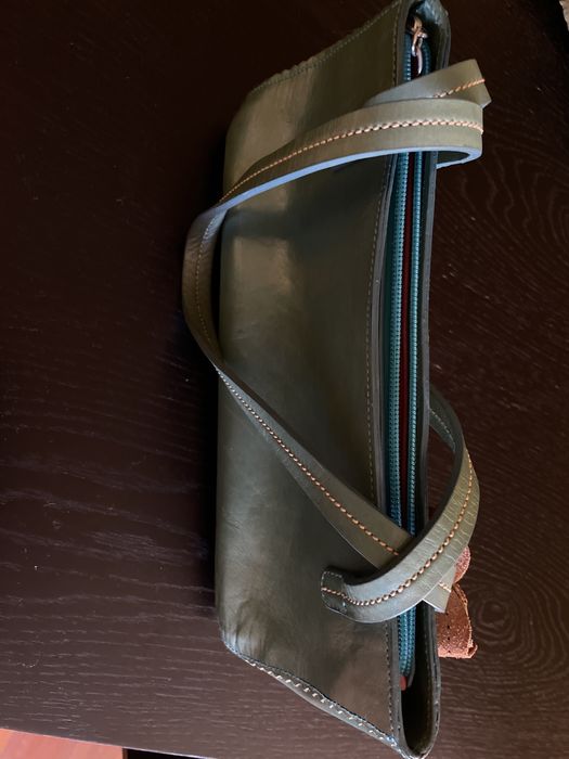 Carteira em pele pequena