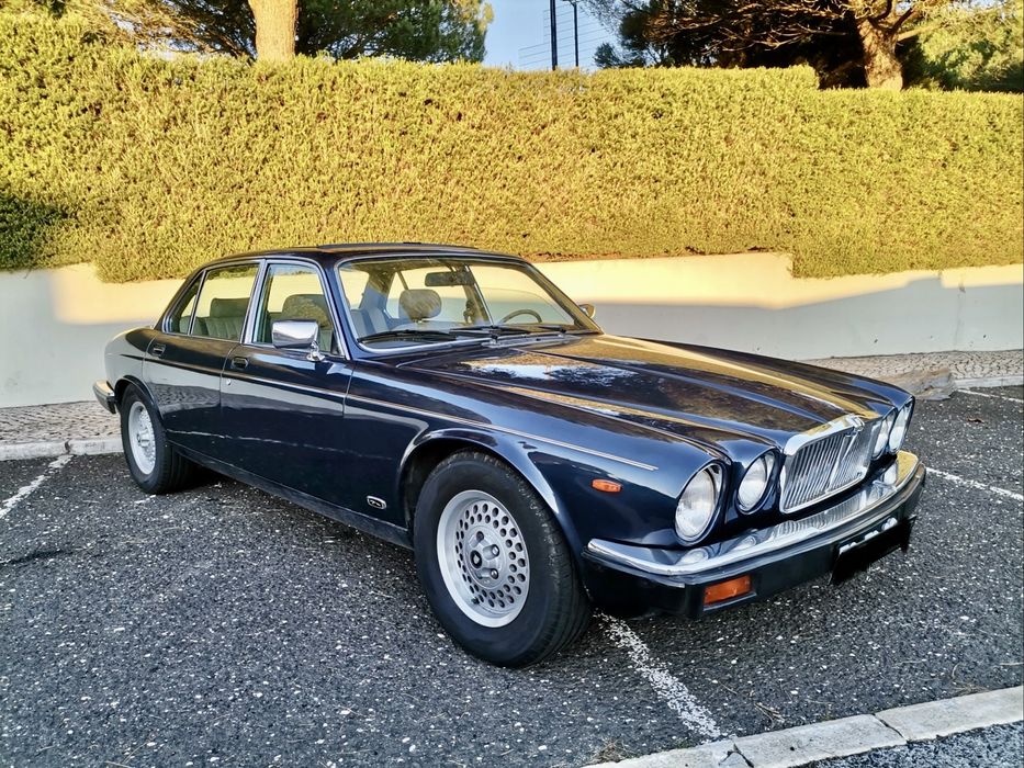 Jaguar xj12 SOVEREIGN — photo 2