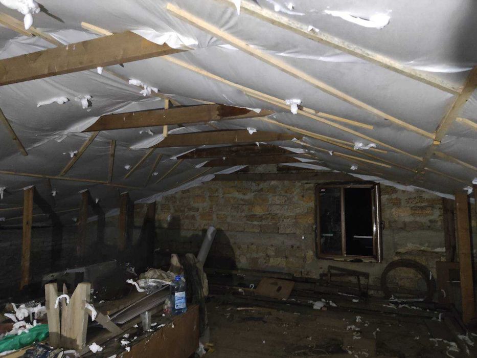 Утеплення повітряного прошарку Будинків, Покрівлі рідким пінопластом