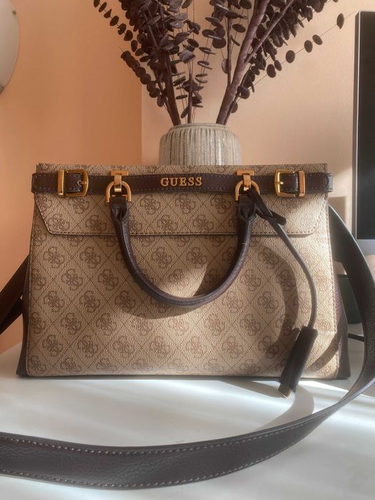 Mala Guess nova coleção