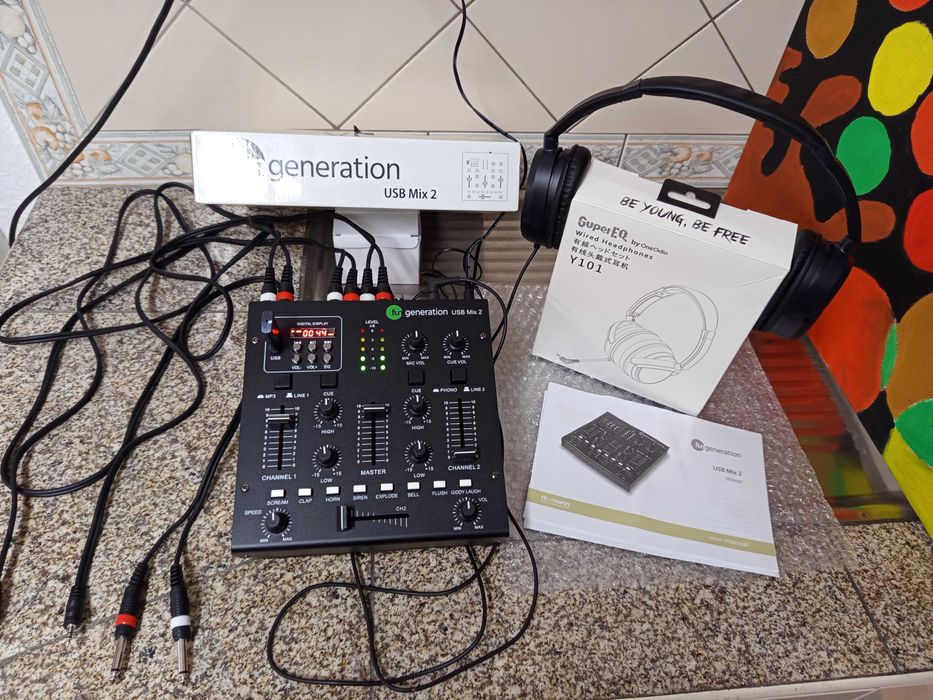 Mesa Som DJ + Auscultadores + Cabos/ Novo