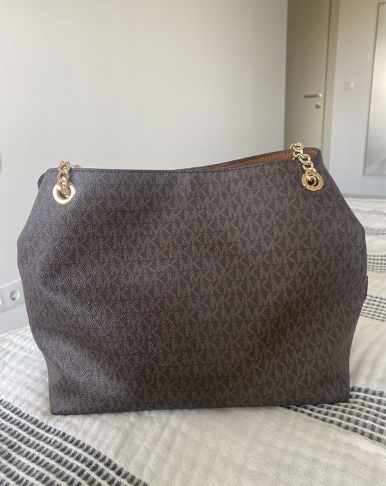 Mala Michael Kors