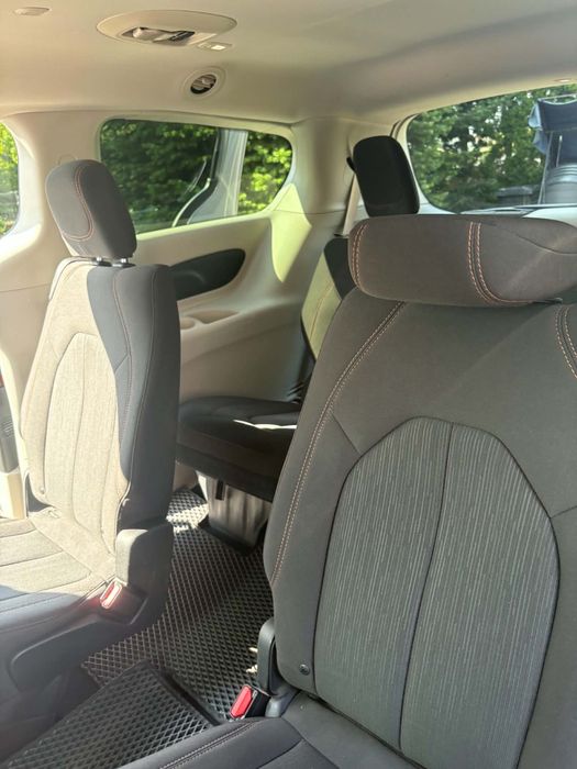 Chrysler Pacifica 3.6 V6 | 2018 | 171 000 km
