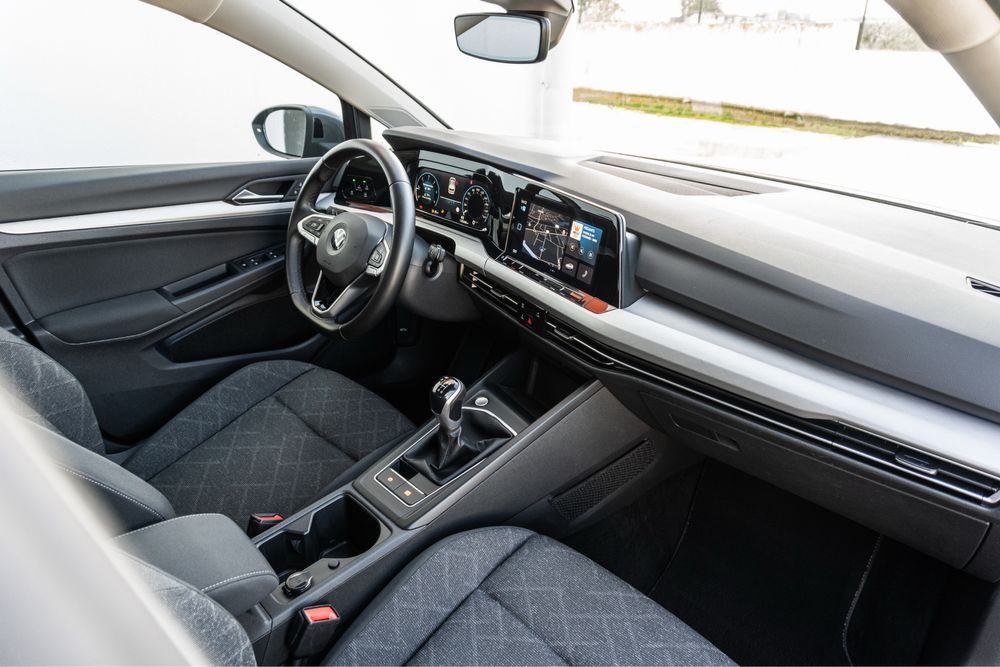 Volkswagen Golf VIII 2.0 TDI LIFE (financiamento disponivel)