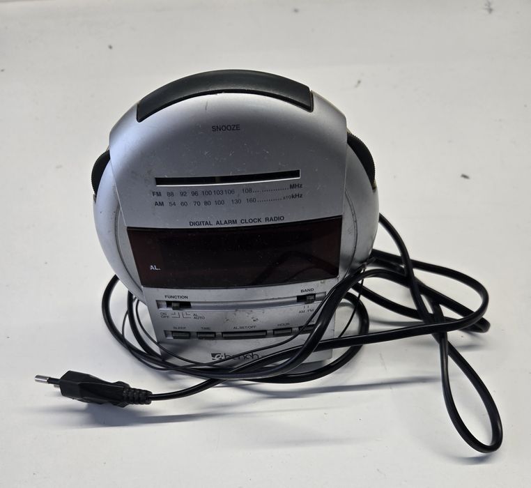 Radio-zegarek Bench 100% sprawne