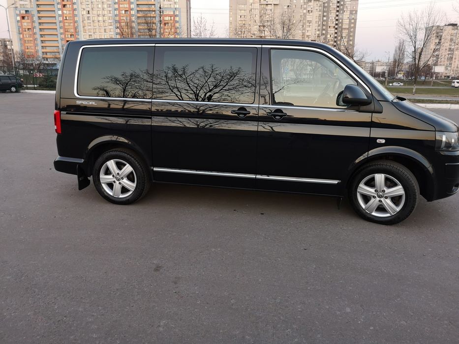 Фольксваген  multivan