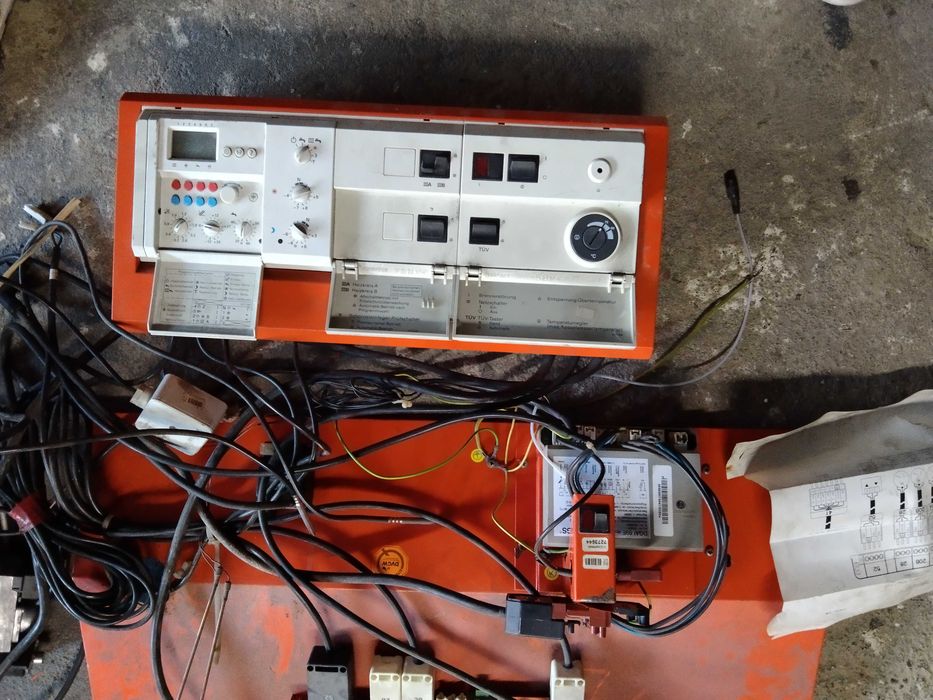 Sterownik Viessmann Trimatik automat palnikowy Dungs