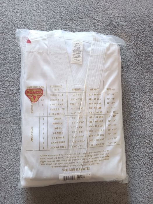 Karaté - 2 Kimonos de Kata (competição e treino) + 2 cintos + 1 saco de transporte - Equipamento de kata aprovado pela WKF