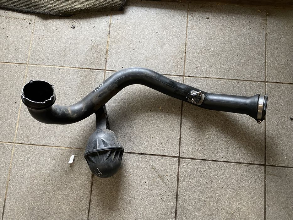 Патрубок шланг інтеркулера audi a4 b9 a5 f5 8w q5 80a