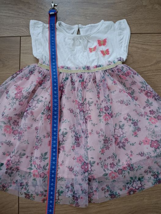 Sukienka z motylkami