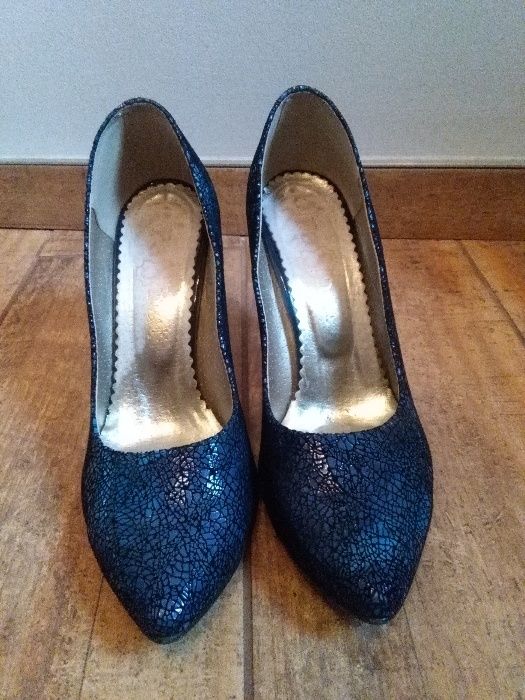 Piękne szpilki na karnawał, wesele, sylwester, wieczorek