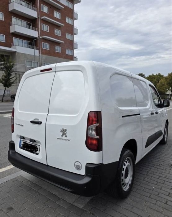 Peugeout partner
