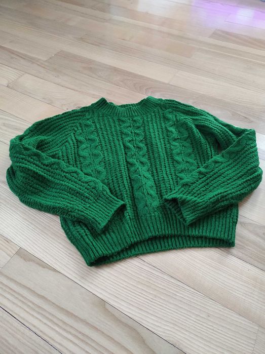 Светрик зеленого кольору 350 грн