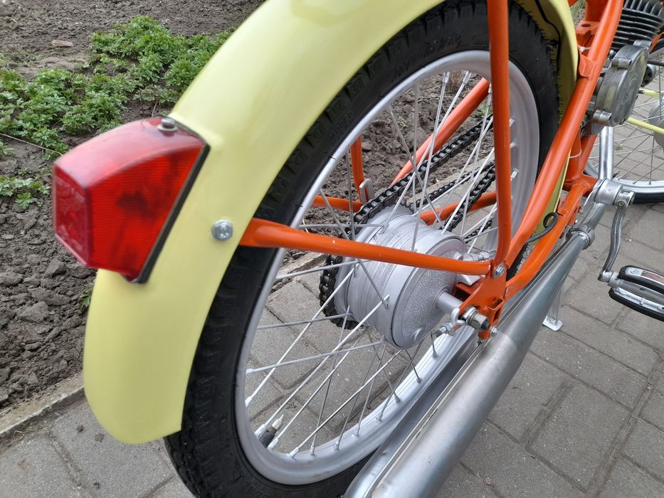 Лёгкий мопед Рига 13( после реставрации).