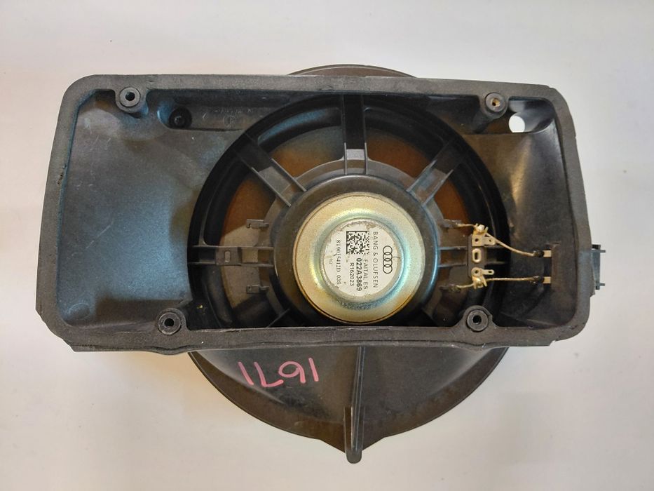 Сабвуфер Audi A4 B8 A5 Bang Olufsen Оригінал 8T0035412D