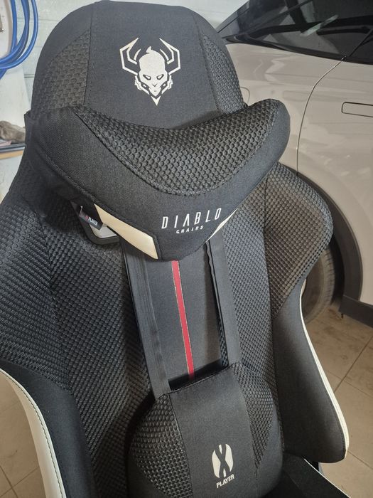 Sprzedam prawie nowy Fotel  DIABLO Player