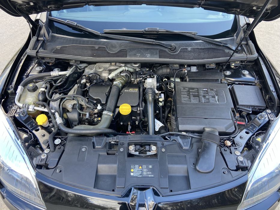 Продам авто рено меган 3 2012г 1.5 дизель BOSE