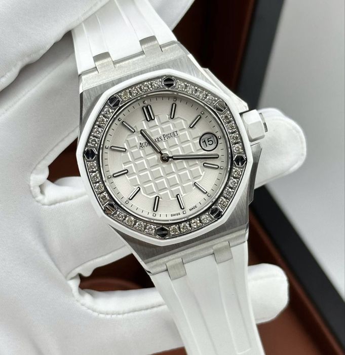 Женские часы Audemars Piguet