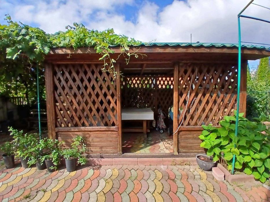 Продаж  просторого будинку, можливо по програмі єВідновлення