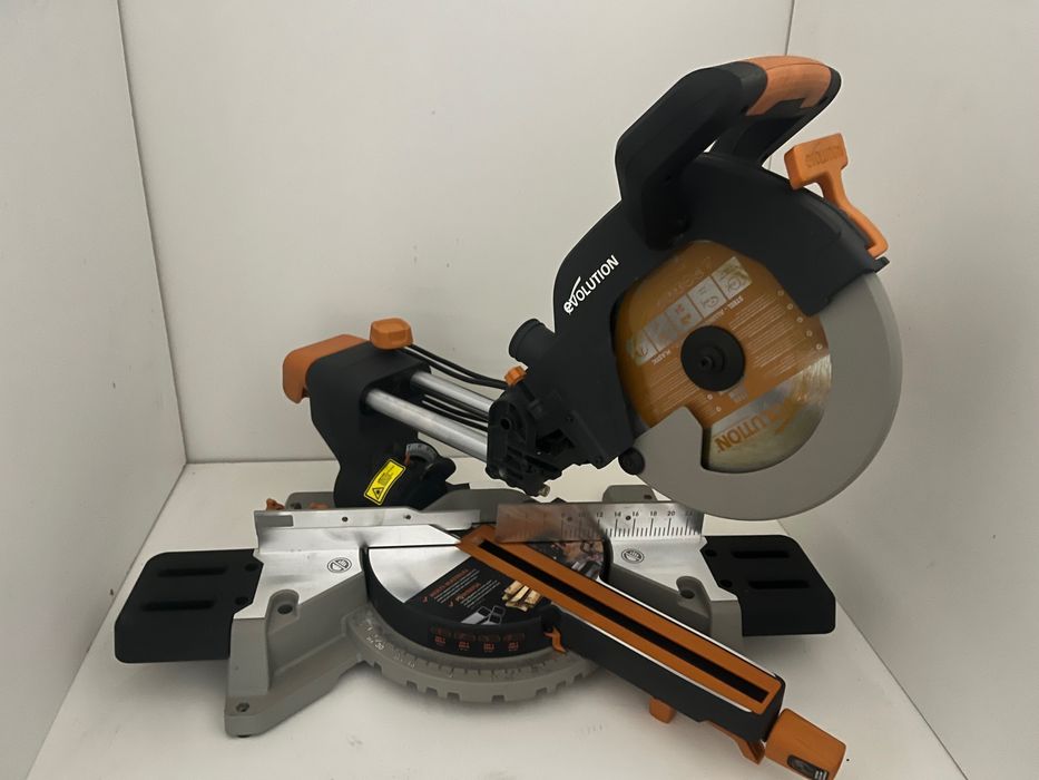 Piła ukośnica Evolution R255SMS 2000W 255mm