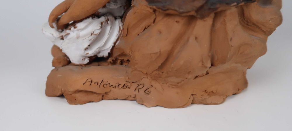 Antonieta Roque Gameiro - Escultura em Barro