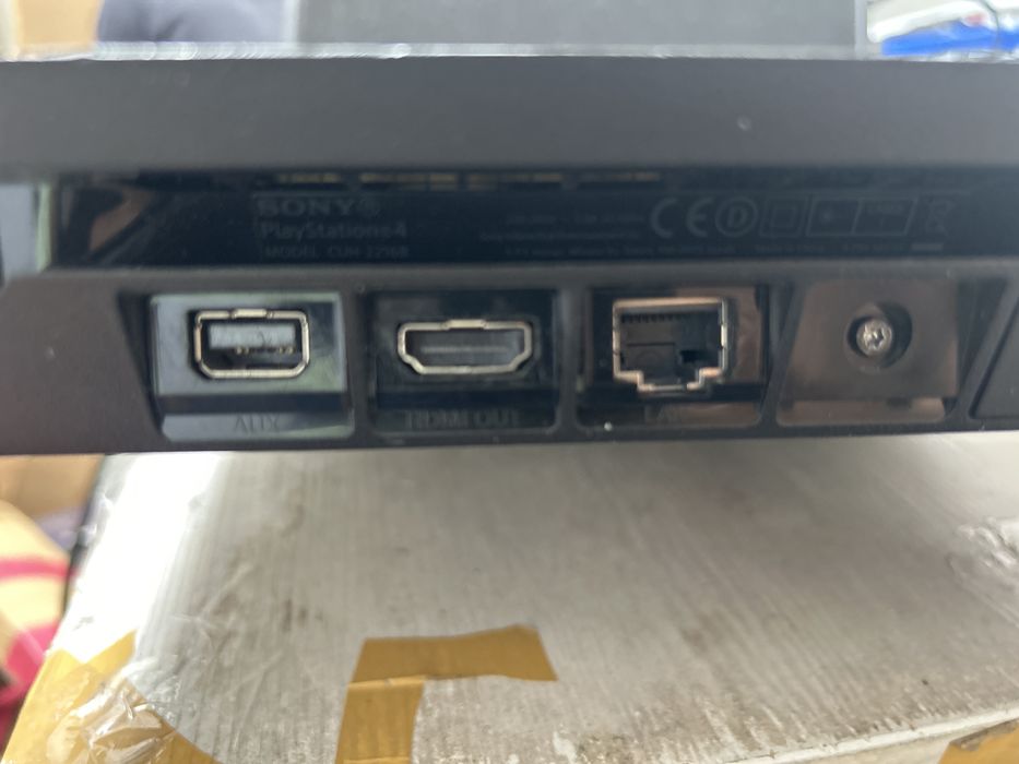 Ps4 slim 1tb wszytko dziala