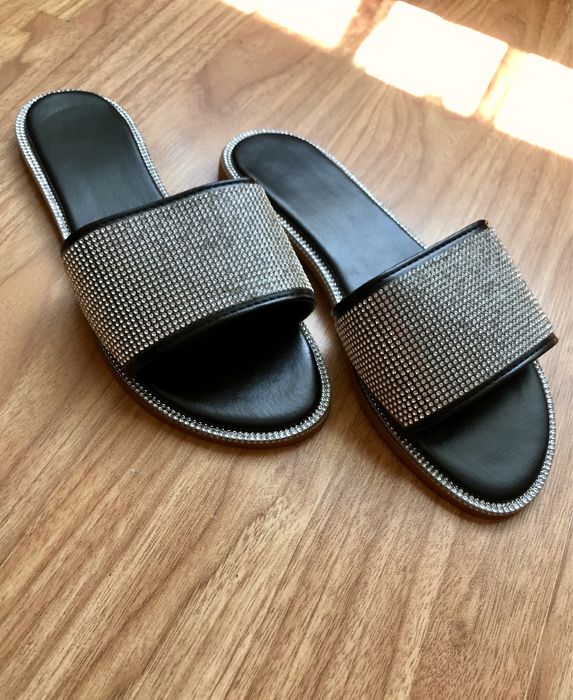 Нові шльопанці, 37-38 р