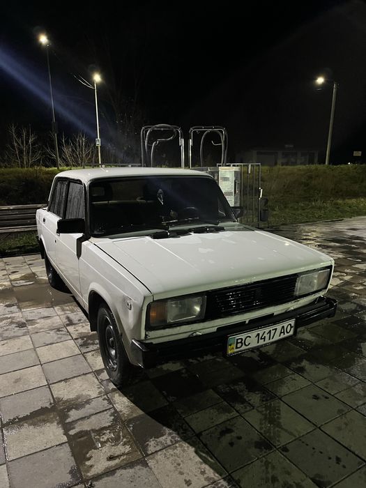 ПРОДАЖ . ВАЗ 2105 1.5 бензин