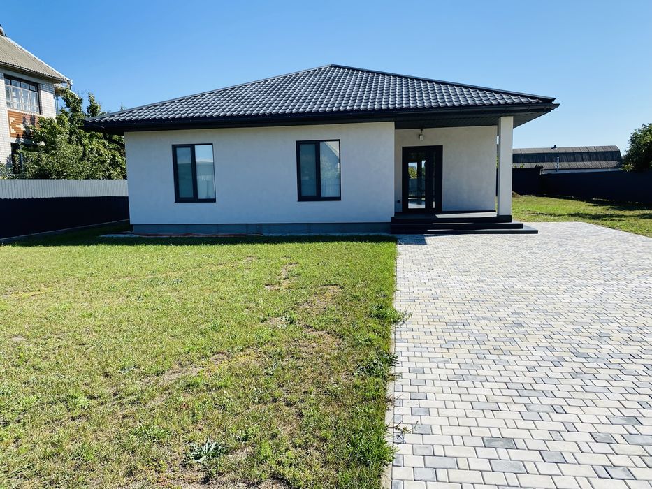 Продаж сучасного нового будинку з ремонтом. Працюємо по програмах.
