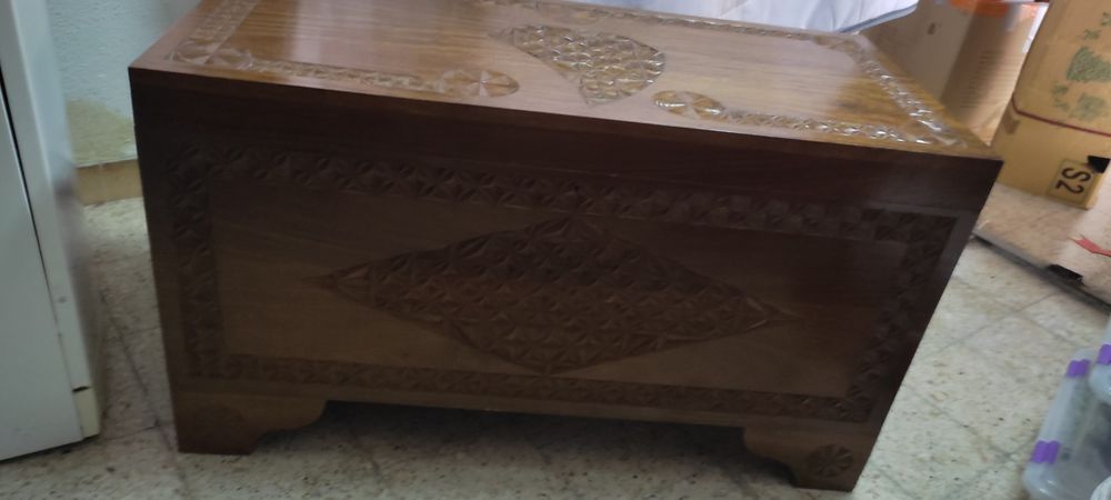 Arca antiga de cânfora