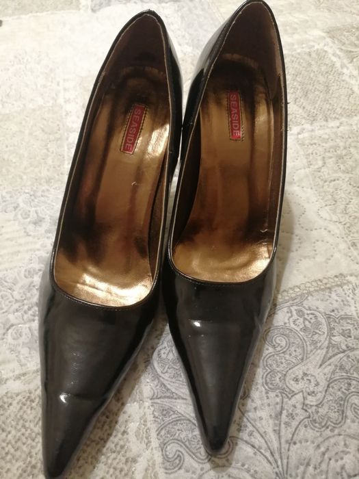 Sapatos salto agulha
