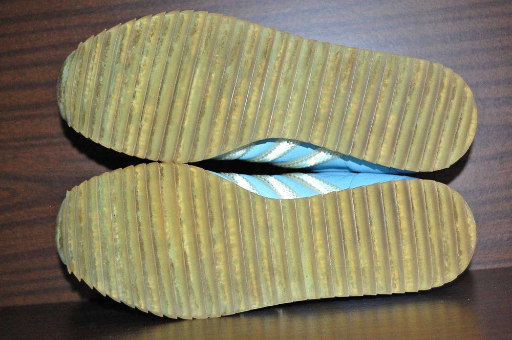 Кроссовки ADIDAS р.40-41 original VIETNAM