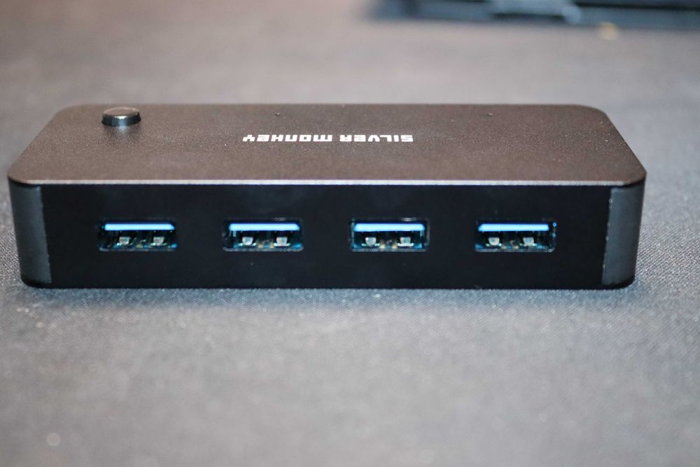 Silver Monkey Switch Box HUB 4 x USB 3.1 + USB-C (DC) (na 2 komputery) (7593)