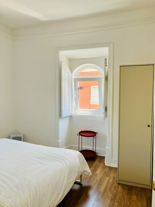 250 eur - Quarto para arrendamento em Encarnação, Mafra 2km a praia