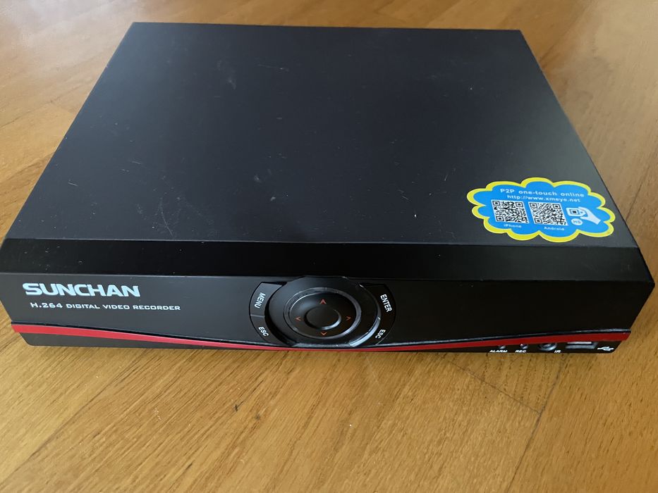 Відеореєстратор ahd на 4 камери ip або аналог