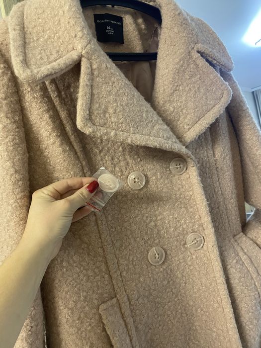 Пальто нове М пудра