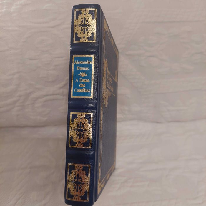 A dama das camélias, Alexandre Dumas