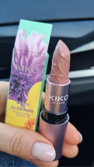 Нюдова помада Kiko milano says in bloom 01