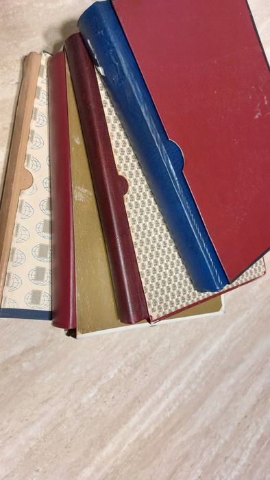 Klaser klasery na znaczki 4szt  etui