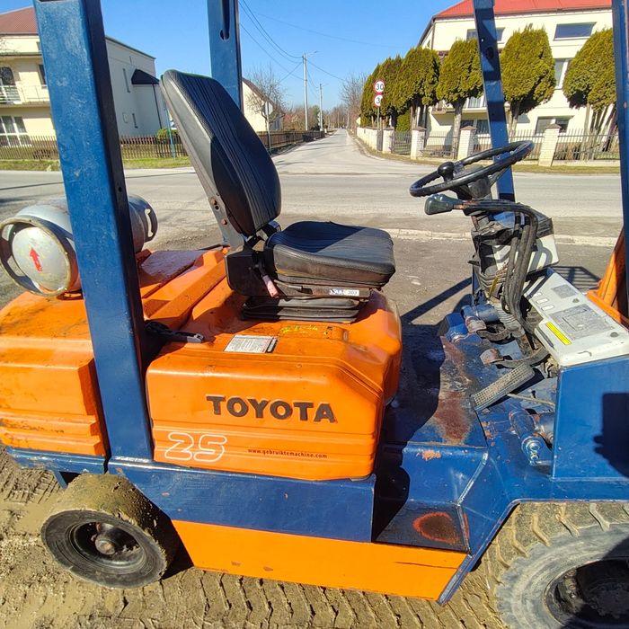 Wózek Toyota 2.5T LPG
