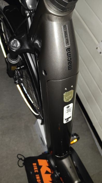 Bicicleta elétrica NOVA KTM Macina Tour P500 LTD