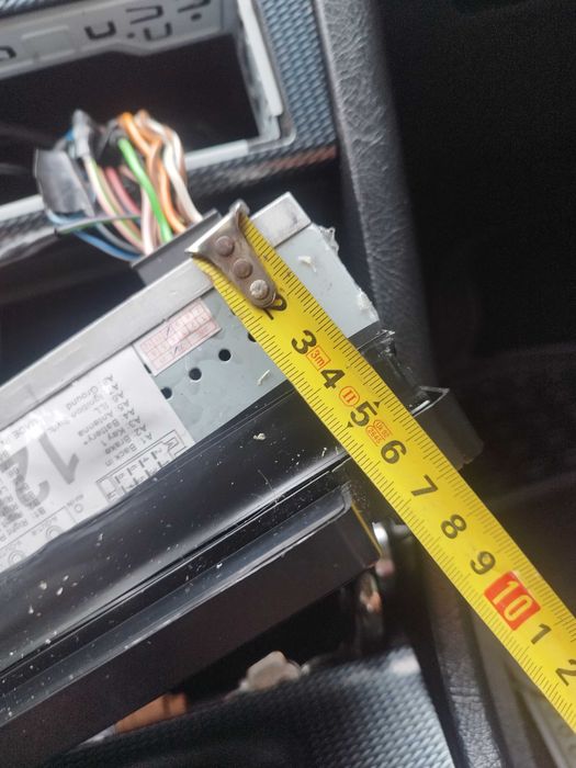 Auto rádio em bom estado